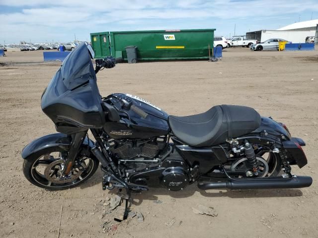 2025 Harley-Davidson Flhx