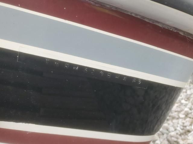 1985 Formula 272 LS-Boat