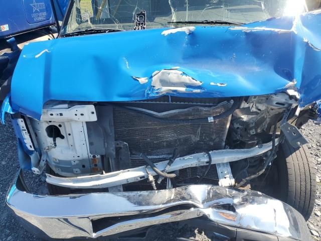 2019 Ford Econoline E450 Super Duty Cutaway Van