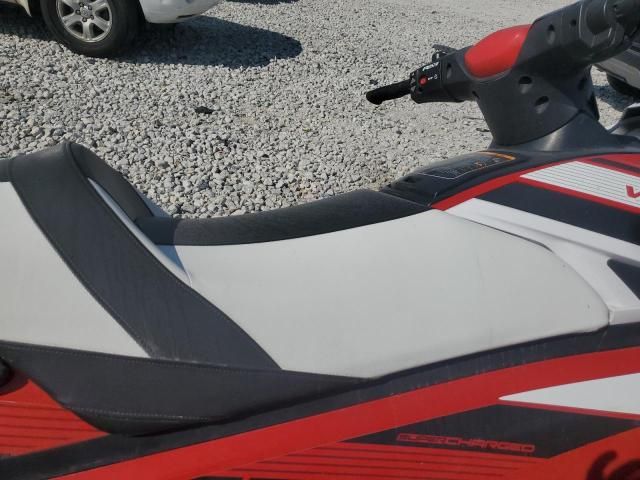 2018 Yamaha GP1800