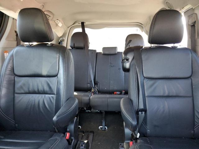 2016 Toyota Sienna se