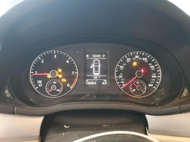 2013 Volkswagen Passat SE