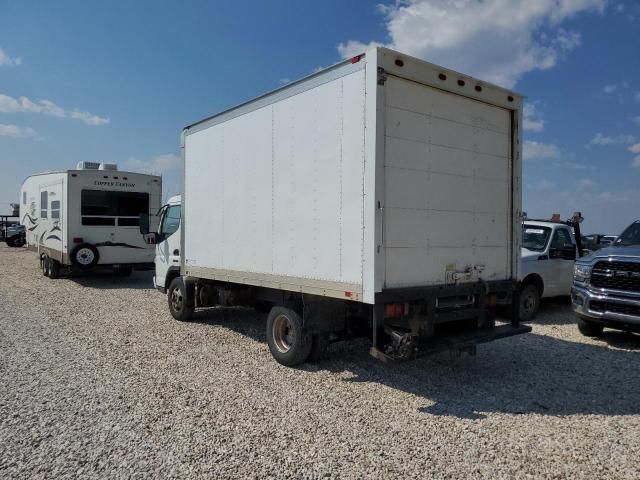 2007 Sterling Mitsubishi Chassis COE 40