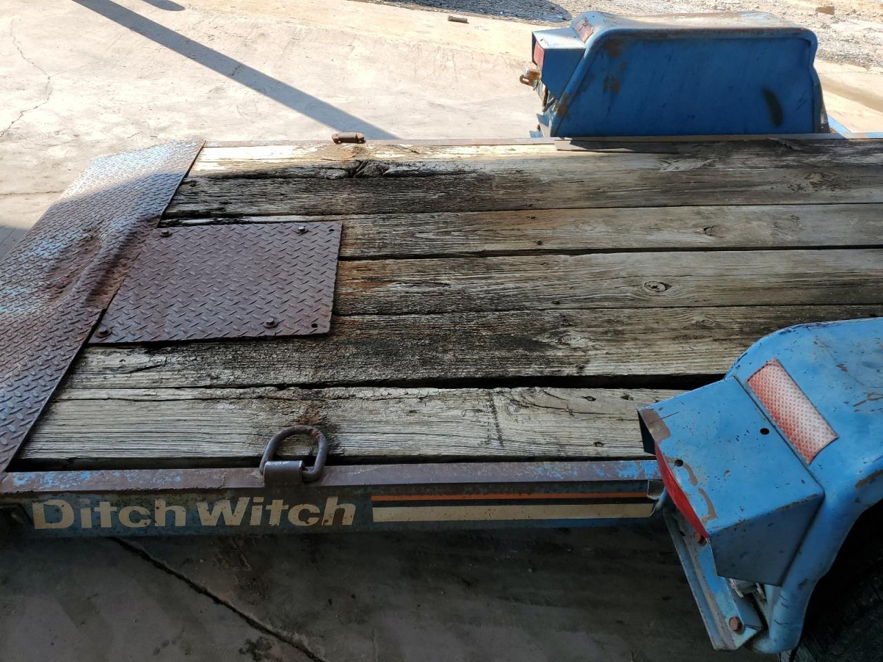 1999 Ditch Witch Tilt Deck Equipment Trailer