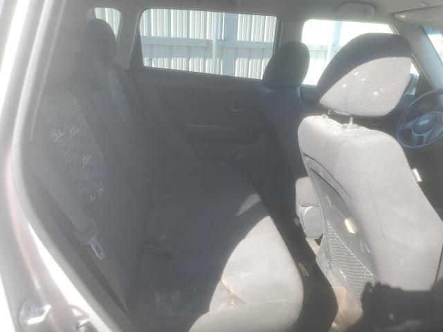 2011 KIA Soul +