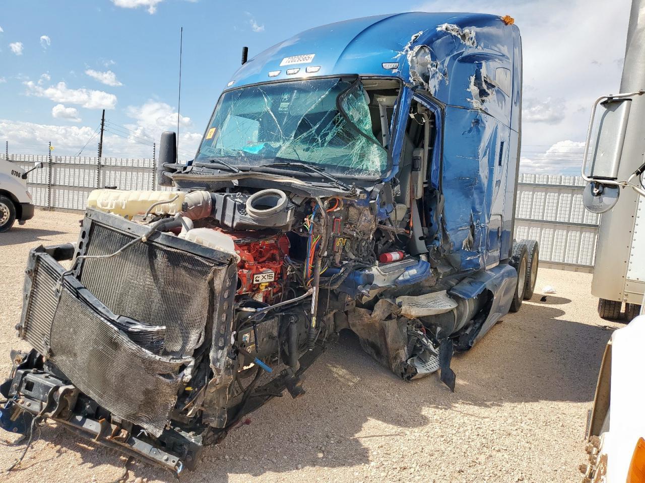 2018 Kenworth T680 Semi Truck