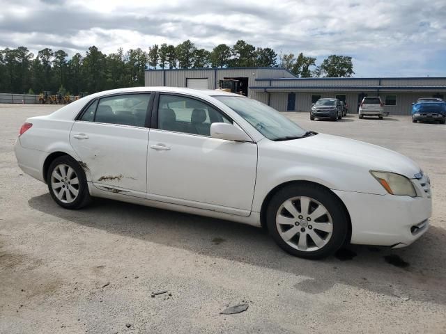 2005 Toyota Avalon XL