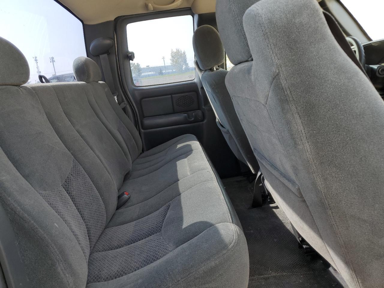 2004 Chevrolet Silverado C1500
