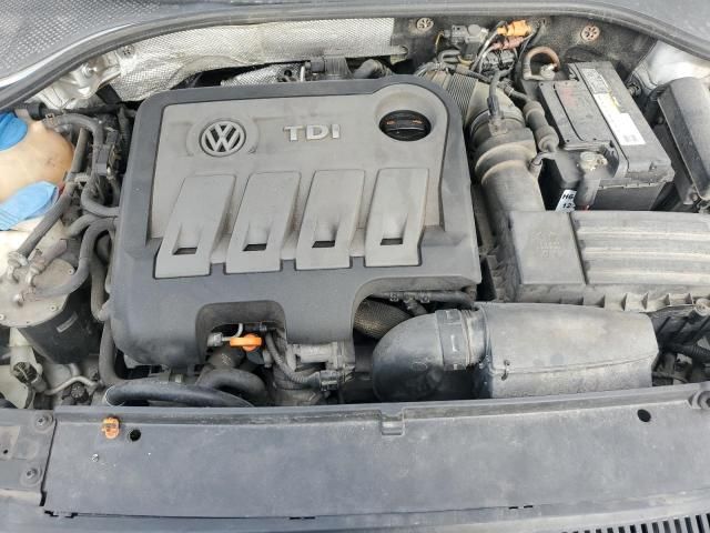 2013 Volkswagen Passat SEL