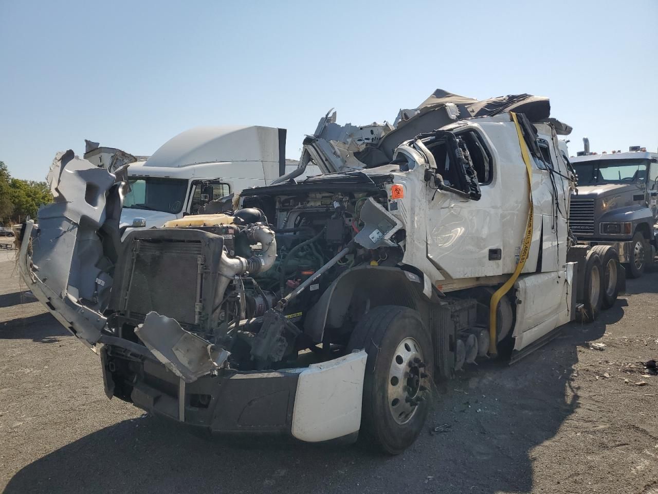 2025 Volvo VNL Semi Truck