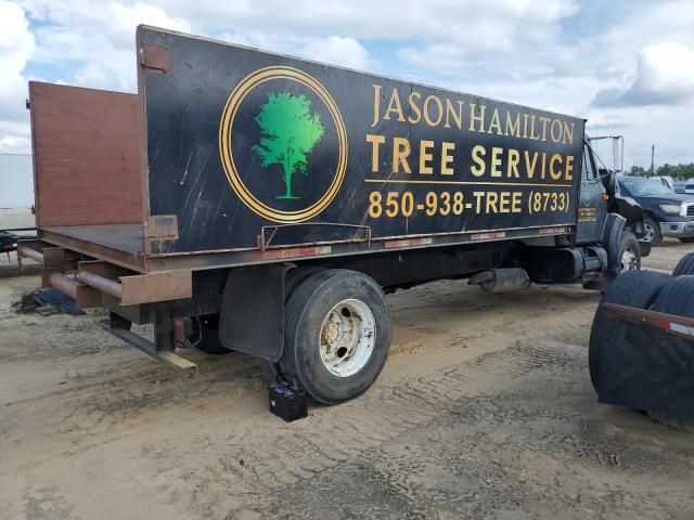 2001 International 4700 Flatbed Truck