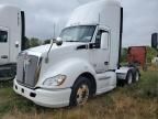 2014 Kenworth T680 Semi Truck
