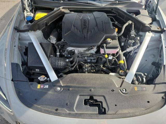 2022 KIA Stinger GT Line
