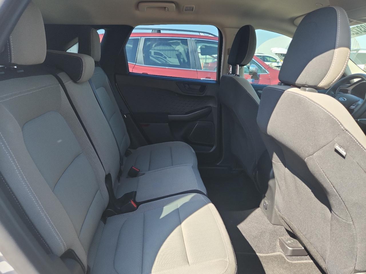 2020 Ford Escape s