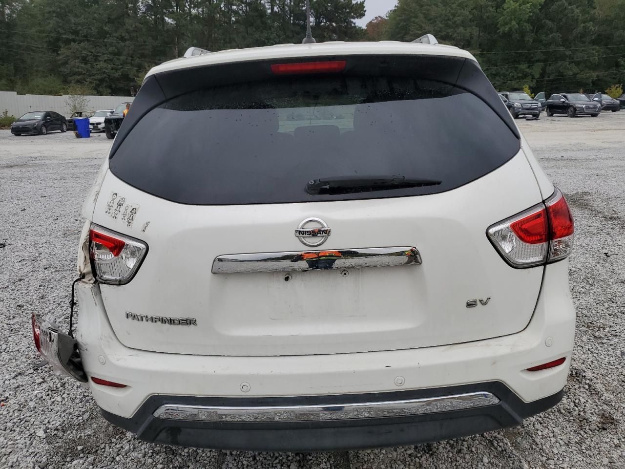 2016 Nissan Pathfinder s