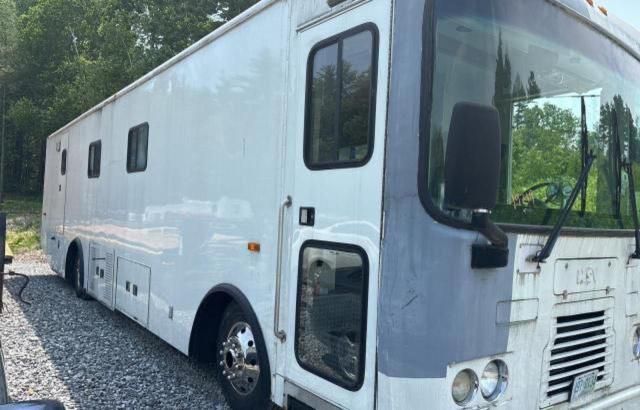 2009 TMC 2009 Tktv MC9-Transit Vehicles Entertainer Coach