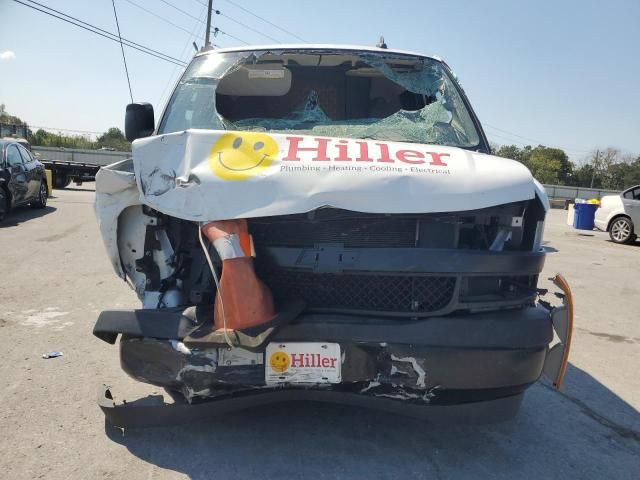 2022 Chevrolet Express G2500