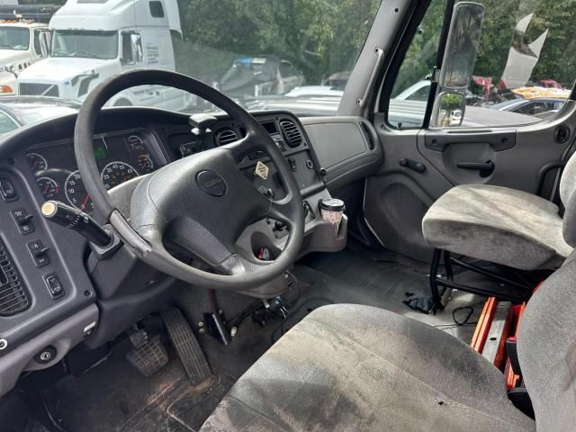 2017 Freightliner 2017 Frht M2 106 MED-Trucks Delivery Truck