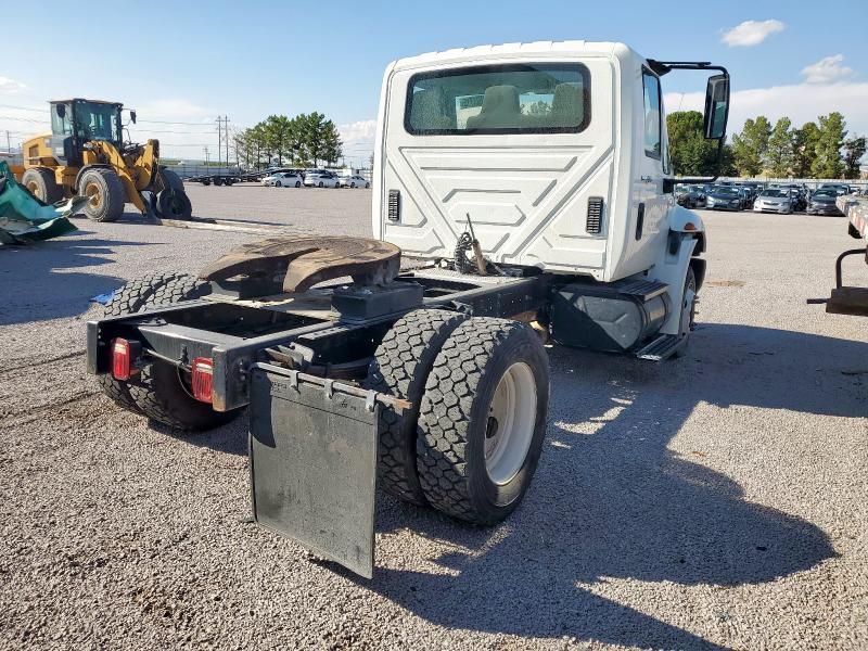 2009 International 4100 Semi Truck