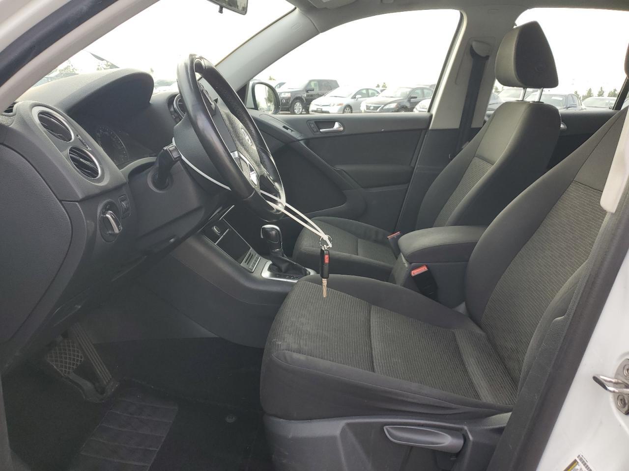 2015 Volkswagen Tiguan s