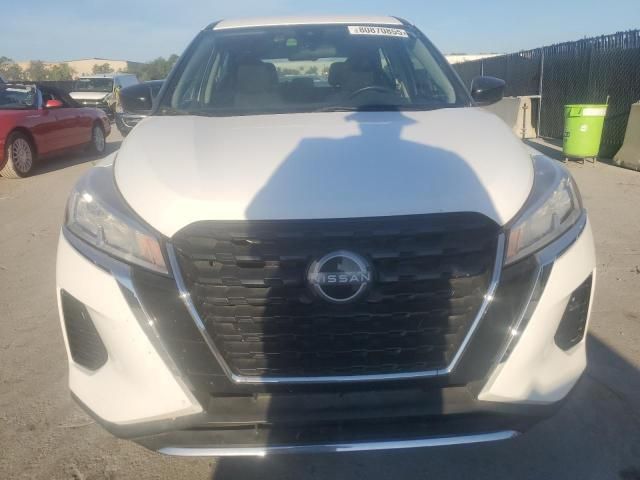 2022 Nissan Kicks S