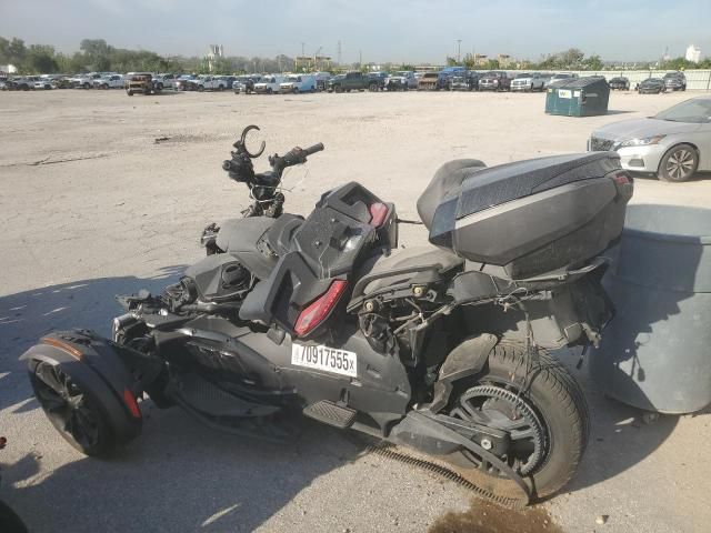 2022 Can-Am Spyder Roadster RT