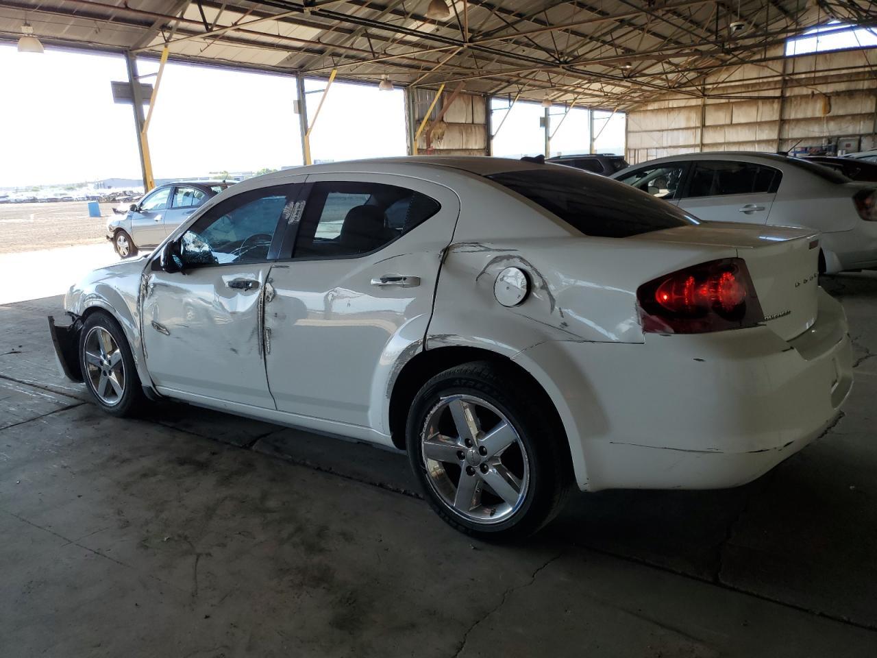 2011 Dodge Avenger lux