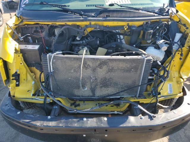 2020 Chevrolet Express G2500