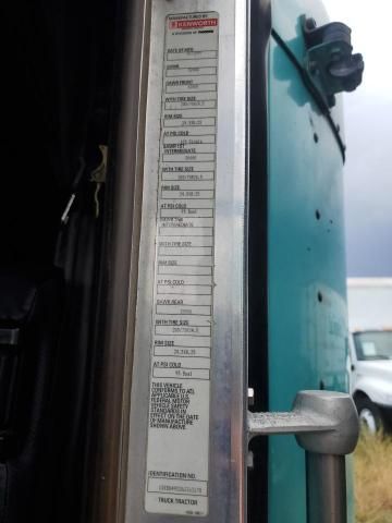 2010 Kenworth T800 Semi Truck