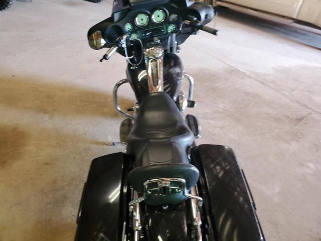 2006 Harley-Davidson Flhxi