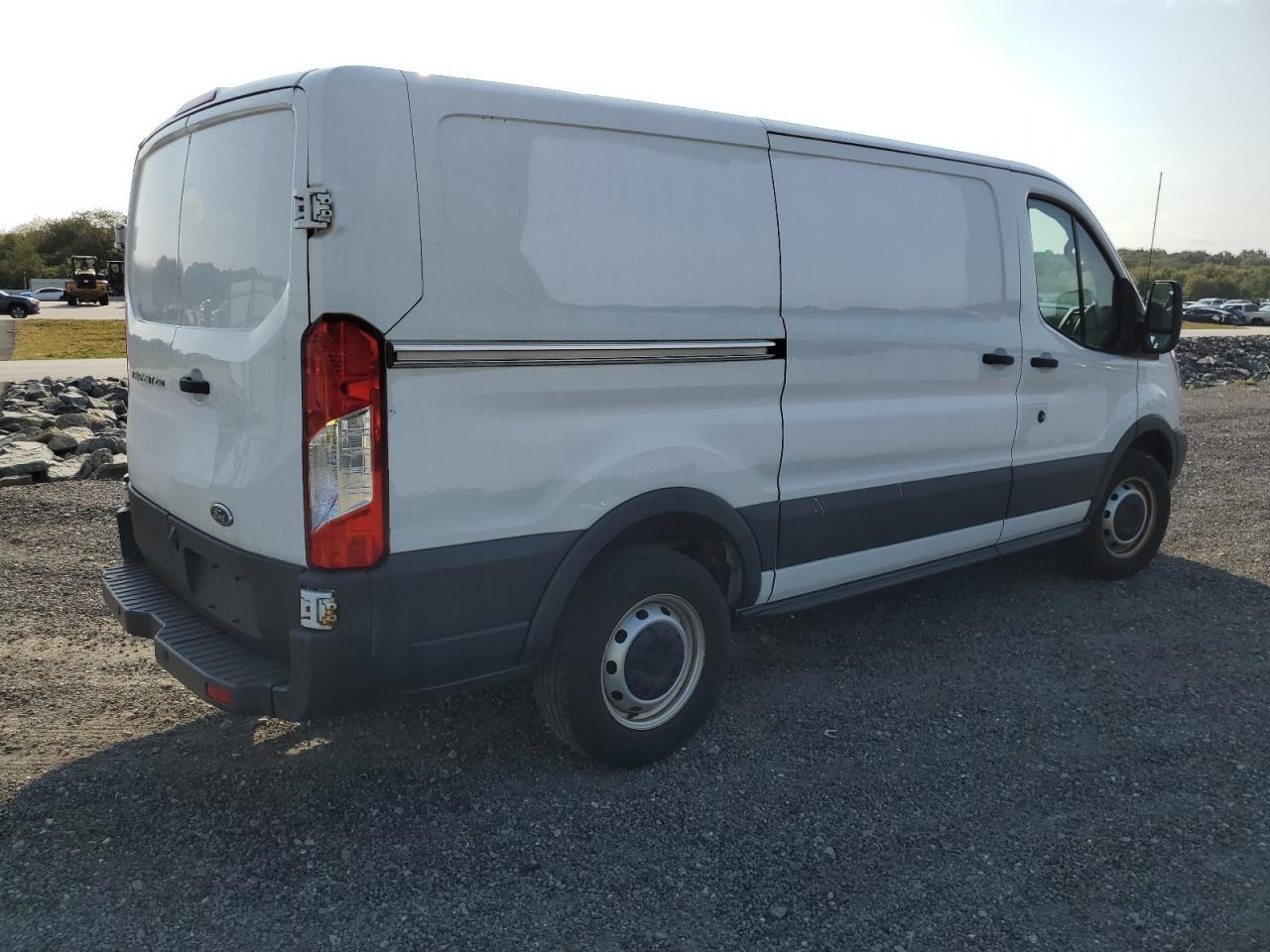 2018 Ford Transit T-250