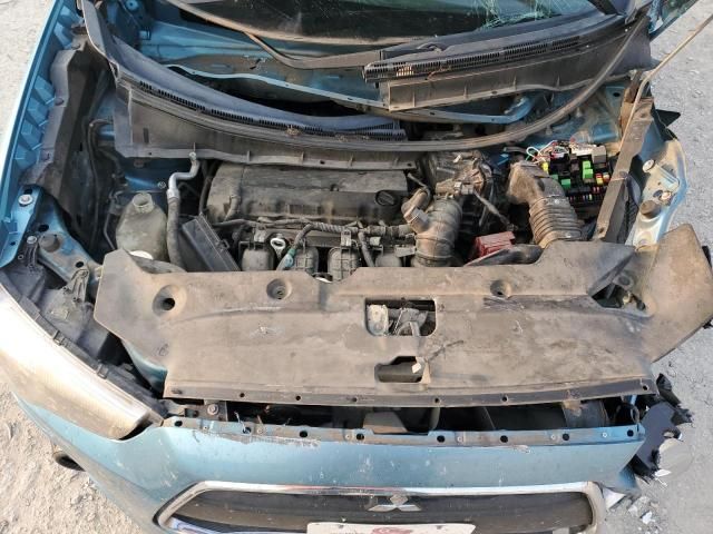 2013 Mitsubishi Outlander Sport LE