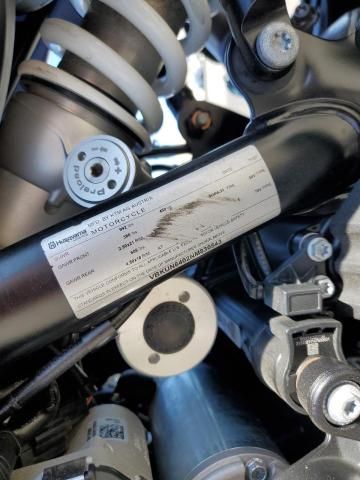 2022 Husqvarna Norden 901