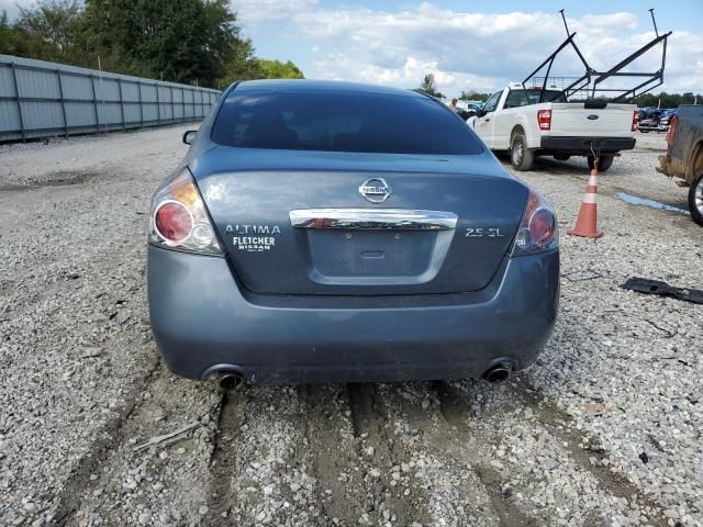 2010 Nissan Altima Base