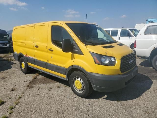 2017 Ford Transit Cab & Chassi