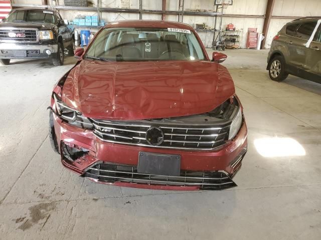 2017 Volkswagen Passat R-Line
