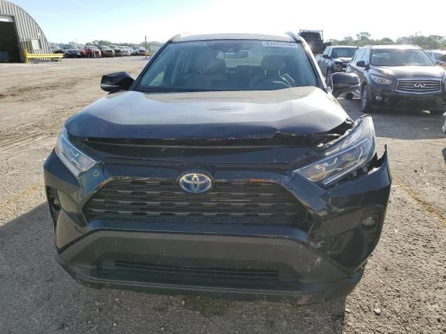 2020 Toyota Rav4 XLE