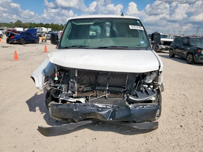 2020 Chevrolet Express G2500
