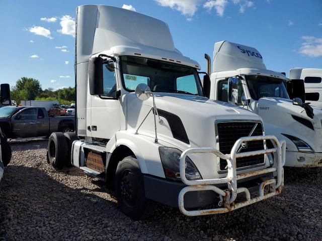 2017 Volvo VNL Semi Truck