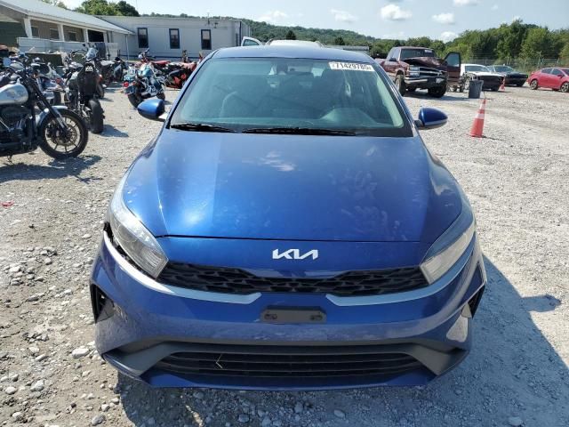 2023 KIA Forte lx
