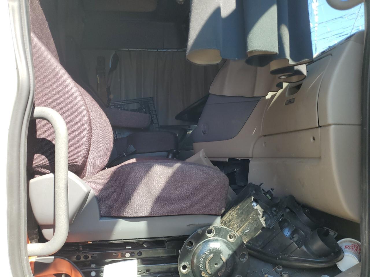 2020 Freigliner 2020 Freightliner Cascadia 125 Semi Truck