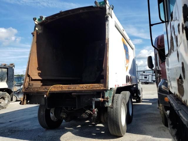 2018 Mack GU813 Refuse Truck