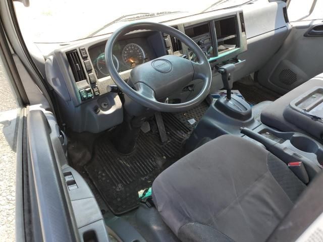 2014 Isuzu NRR