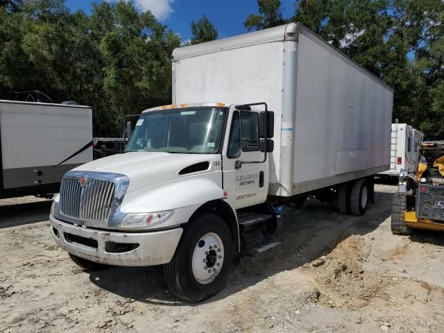 2017 International 4000 4300-Semi Truck