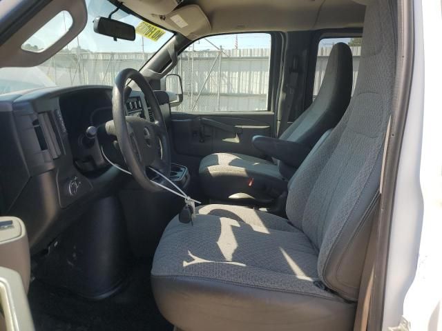 2018 GMC Savana G3500 LT