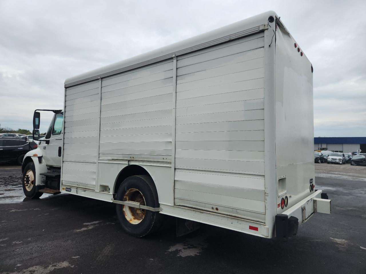 2007 International 4300 Delivery Truck