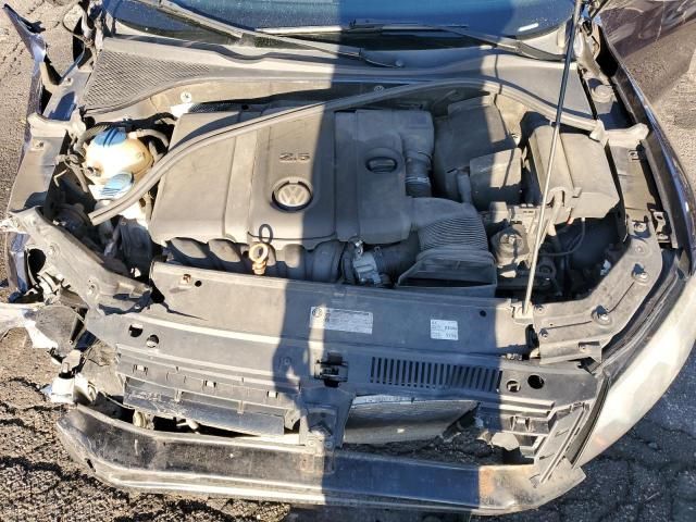 2012 Volkswagen Passat SE