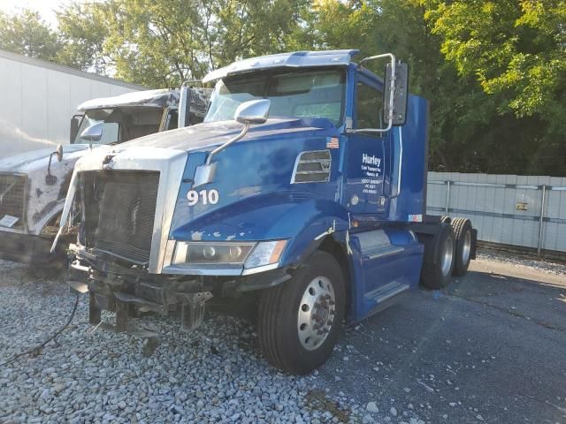 2017 Western Star 2017 Western Star 5700XE Semi Truck