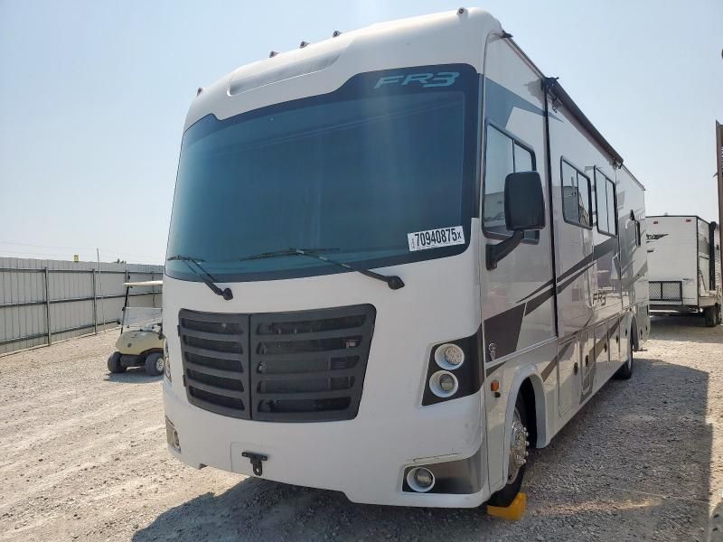 2023 Wildwood 2023 Ford F53
