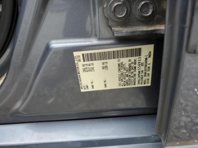 2010 Nissan Altima Base